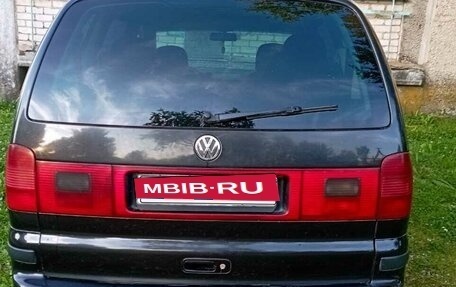 Volkswagen Sharan I рестайлинг, 2003 год, 550 000 рублей, 8 фотография