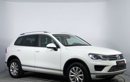 Volkswagen Touareg III, 2015 год, 1 940 000 рублей, 3 фотография