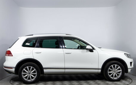 Volkswagen Touareg III, 2015 год, 1 940 000 рублей, 4 фотография