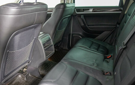 Volkswagen Touareg III, 2015 год, 1 940 000 рублей, 13 фотография