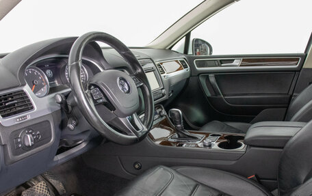 Volkswagen Touareg III, 2015 год, 1 940 000 рублей, 11 фотография