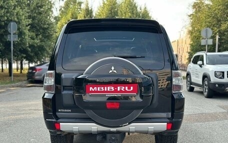 Mitsubishi Pajero IV, 2011 год, 2 500 000 рублей, 5 фотография