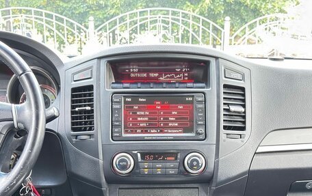 Mitsubishi Pajero IV, 2011 год, 2 500 000 рублей, 22 фотография