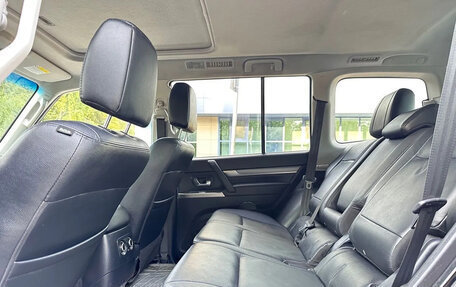 Mitsubishi Pajero IV, 2011 год, 2 500 000 рублей, 26 фотография