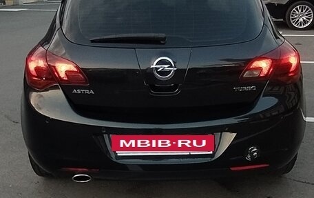 Opel Astra J, 2012 год, 740 000 рублей, 2 фотография