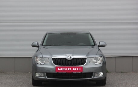 Skoda Superb III рестайлинг, 2011 год, 897 000 рублей, 3 фотография