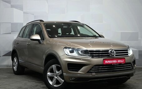 Volkswagen Touareg III, 2015 год, 2 950 000 рублей, 3 фотография