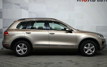 Volkswagen Touareg III, 2015 год, 2 950 000 рублей, 8 фотография