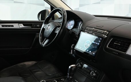 Volkswagen Touareg III, 2015 год, 2 950 000 рублей, 11 фотография