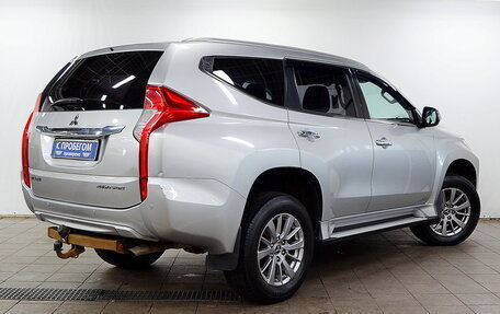 Mitsubishi Pajero Sport III рестайлинг, 2017 год, 2 550 000 рублей, 3 фотография