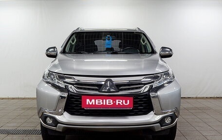 Mitsubishi Pajero Sport III рестайлинг, 2017 год, 2 550 000 рублей, 6 фотография