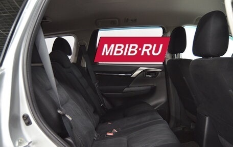 Mitsubishi Pajero Sport III рестайлинг, 2017 год, 2 550 000 рублей, 20 фотография