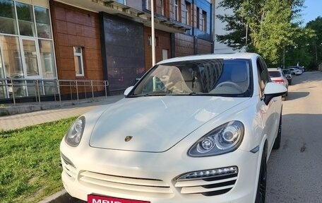 Porsche Cayenne III, 2011 год, 2 370 000 рублей, 2 фотография