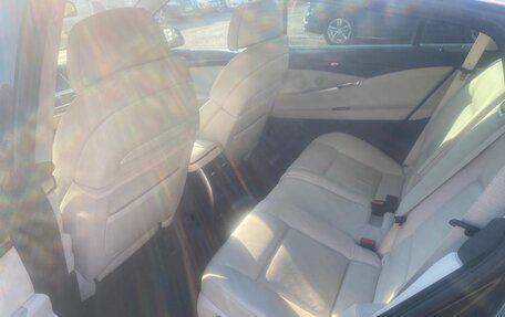 BMW 5 серия, 2011 год, 2 200 000 рублей, 6 фотография