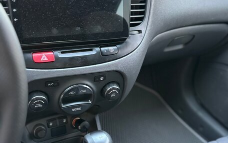 KIA Rio II, 2009 год, 690 000 рублей, 12 фотография