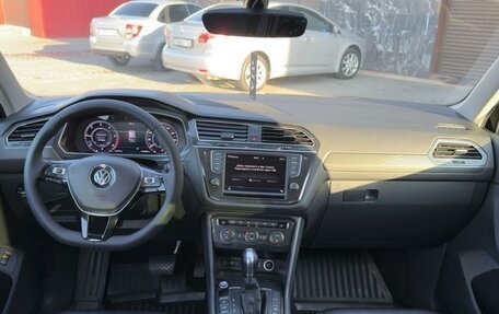 Volkswagen Tiguan II, 2017 год, 2 200 000 рублей, 7 фотография