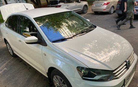 Volkswagen Polo VI (EU Market), 2018 год, 975 000 рублей, 2 фотография