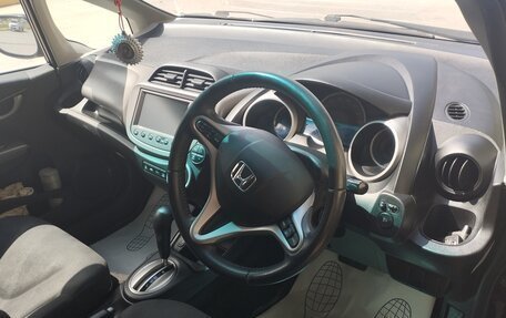Honda Fit III, 2010 год, 860 000 рублей, 5 фотография