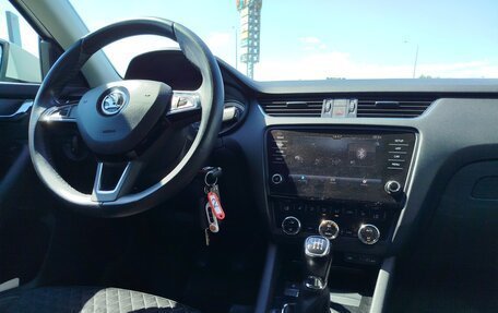 Skoda Octavia, 2017 год, 1 390 000 рублей, 10 фотография