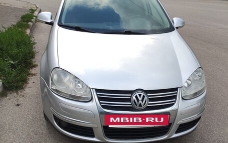 Volkswagen Jetta VI, 2009 год, 750 000 рублей, 3 фотография