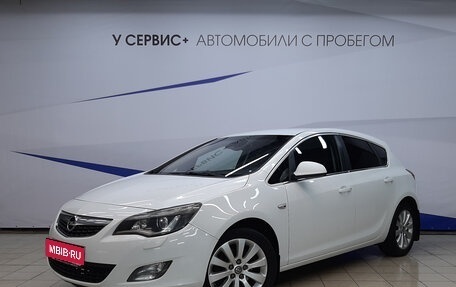 Opel Astra J, 2011 год, 590 000 рублей, 1 фотография