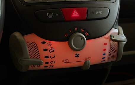 Peugeot 107 I рестайлинг, 2013 год, 510 000 рублей, 12 фотография