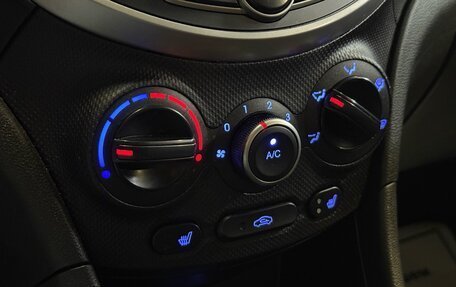 Hyundai Solaris II рестайлинг, 2016 год, 720 000 рублей, 13 фотография