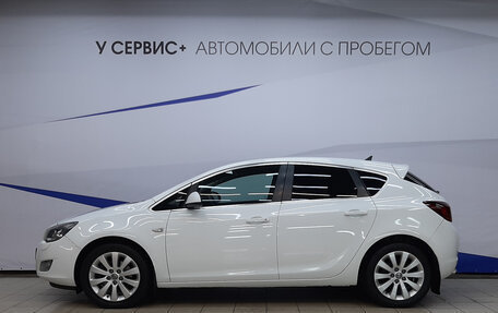 Opel Astra J, 2011 год, 590 000 рублей, 2 фотография