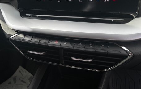 Skoda Octavia IV, 2021 год, 2 350 000 рублей, 23 фотография