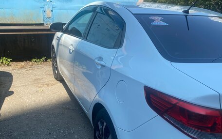 KIA Rio III рестайлинг, 2016 год, 1 300 000 рублей, 2 фотография