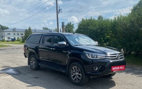 Toyota Hilux VIII, 2017 год, 3 100 000 рублей, 9 фотография