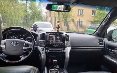 Toyota Land Cruiser 200, 2014 год, 4 000 000 рублей, 7 фотография
