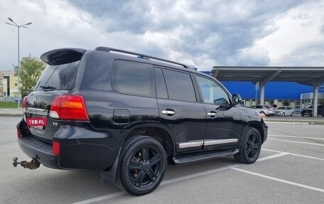 Toyota Land Cruiser 200, 2014 год, 4 000 000 рублей, 17 фотография