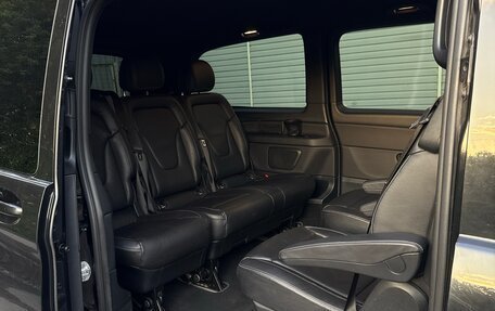 Mercedes-Benz V-Класс, 2019 год, 4 200 000 рублей, 17 фотография