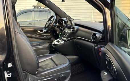 Mercedes-Benz V-Класс, 2019 год, 4 200 000 рублей, 16 фотография