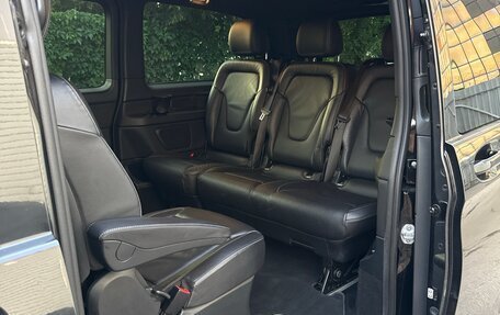 Mercedes-Benz V-Класс, 2019 год, 4 200 000 рублей, 19 фотография