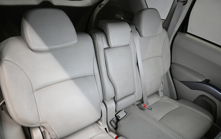 Mitsubishi Outlander III рестайлинг 3, 2008 год, 945 000 рублей, 14 фотография