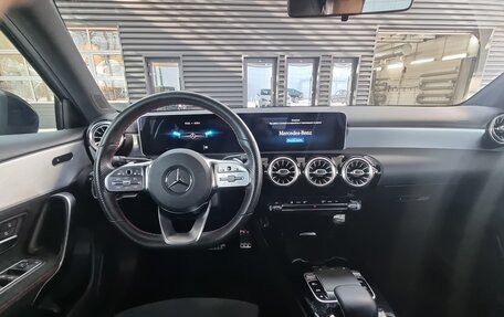 Mercedes-Benz A-Класс, 2019 год, 2 590 000 рублей, 12 фотография