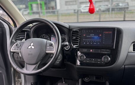 Mitsubishi Outlander III рестайлинг 3, 2012 год, 1 490 000 рублей, 11 фотография