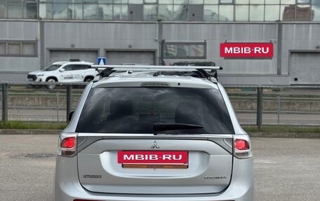 Mitsubishi Outlander III рестайлинг 3, 2012 год, 1 490 000 рублей, 8 фотография
