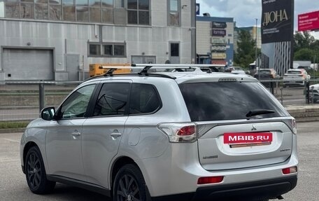 Mitsubishi Outlander III рестайлинг 3, 2012 год, 1 490 000 рублей, 7 фотография