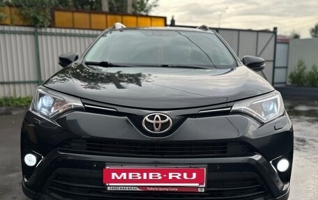 Toyota RAV4, 2016 год, 2 150 000 рублей, 10 фотография