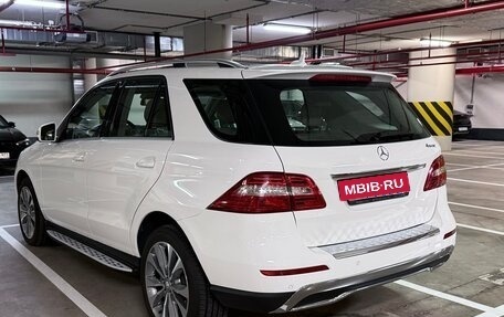 Mercedes-Benz M-Класс, 2014 год, 2 950 000 рублей, 3 фотография