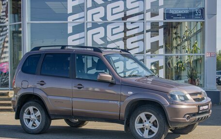 Chevrolet Niva I рестайлинг, 2017 год, 670 000 рублей, 4 фотография