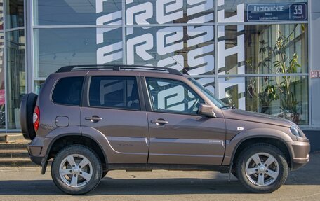 Chevrolet Niva I рестайлинг, 2017 год, 670 000 рублей, 2 фотография