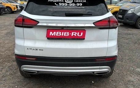 Geely Atlas, 2023 год, 1 560 000 рублей, 6 фотография