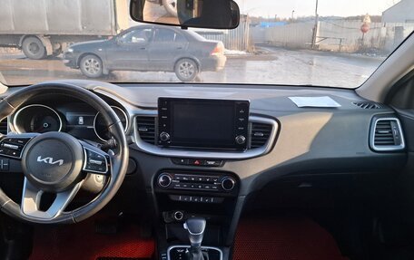 KIA cee'd III, 2022 год, 1 615 475 рублей, 6 фотография