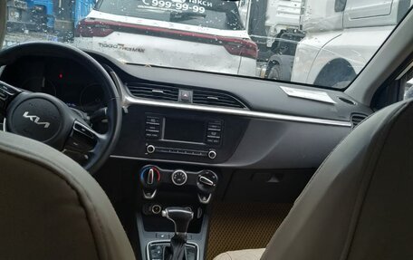 KIA Rio IV, 2021 год, 1 010 000 рублей, 10 фотография