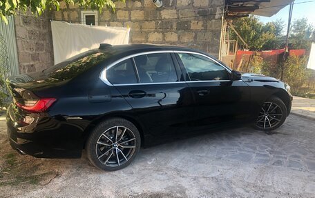 BMW 3 серия, 2020 год, 3 000 000 рублей, 3 фотография