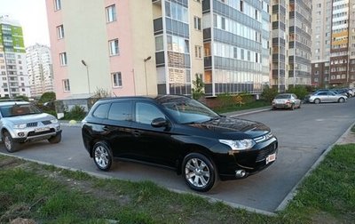 Mitsubishi Outlander III рестайлинг 3, 2013 год, 1 850 000 рублей, 1 фотография